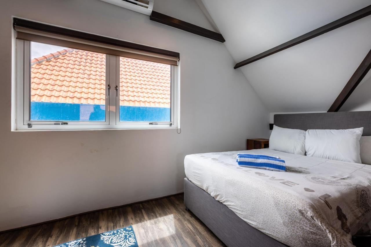 Blue Marlin Handelskade Apartments 威廉斯塔德 外观 照片